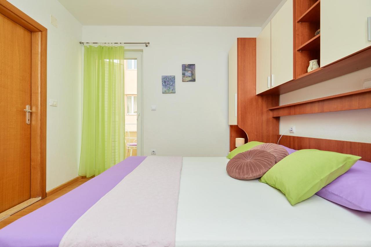 Apartments Zelic Tučepi Chambre photo