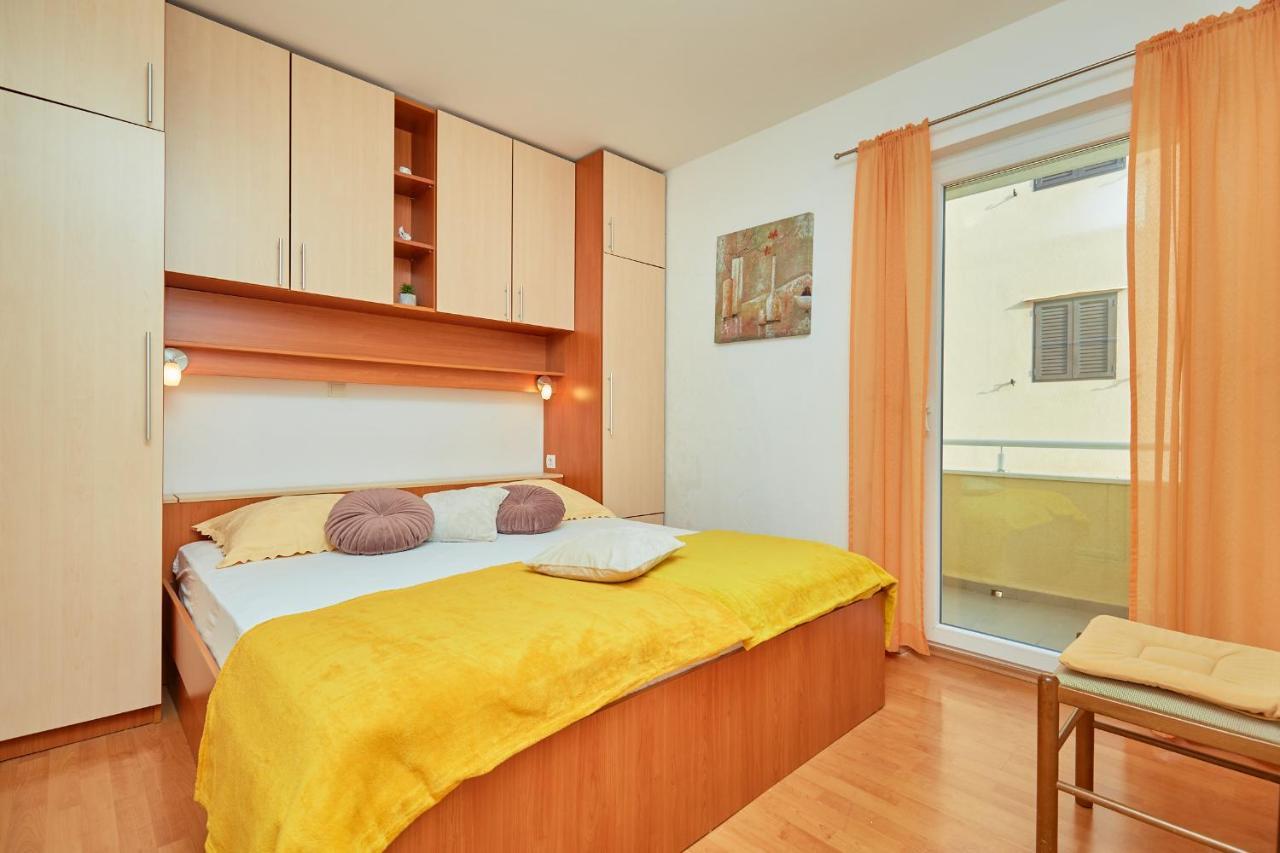 Apartments Zelic Tučepi Extérieur photo