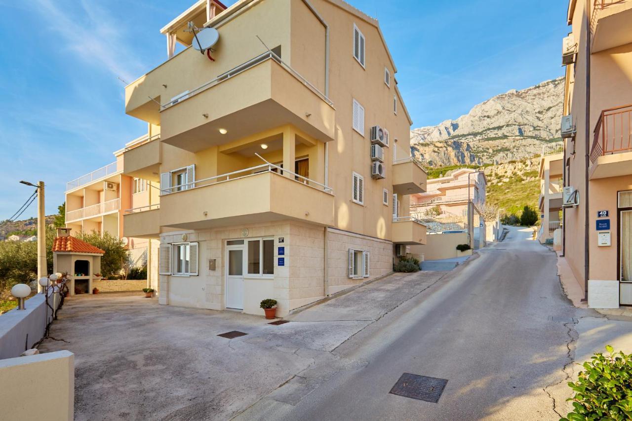 Apartments Zelic Tučepi Extérieur photo